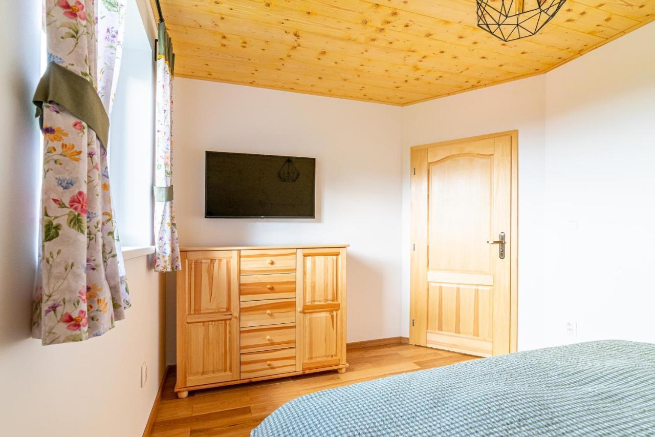 Apartmany Pod Rozsutcom - Zatkov Dvor - Prijazd Do Ubytovania Autom S Pohonom 4X4 Terchová Exterior foto
