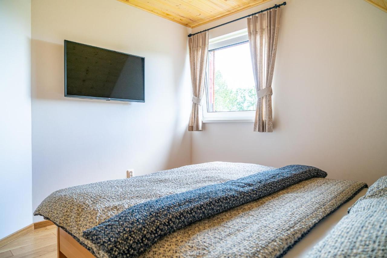 Apartmany Pod Rozsutcom - Zatkov Dvor - Prijazd Do Ubytovania Autom S Pohonom 4X4 Terchová Exterior foto