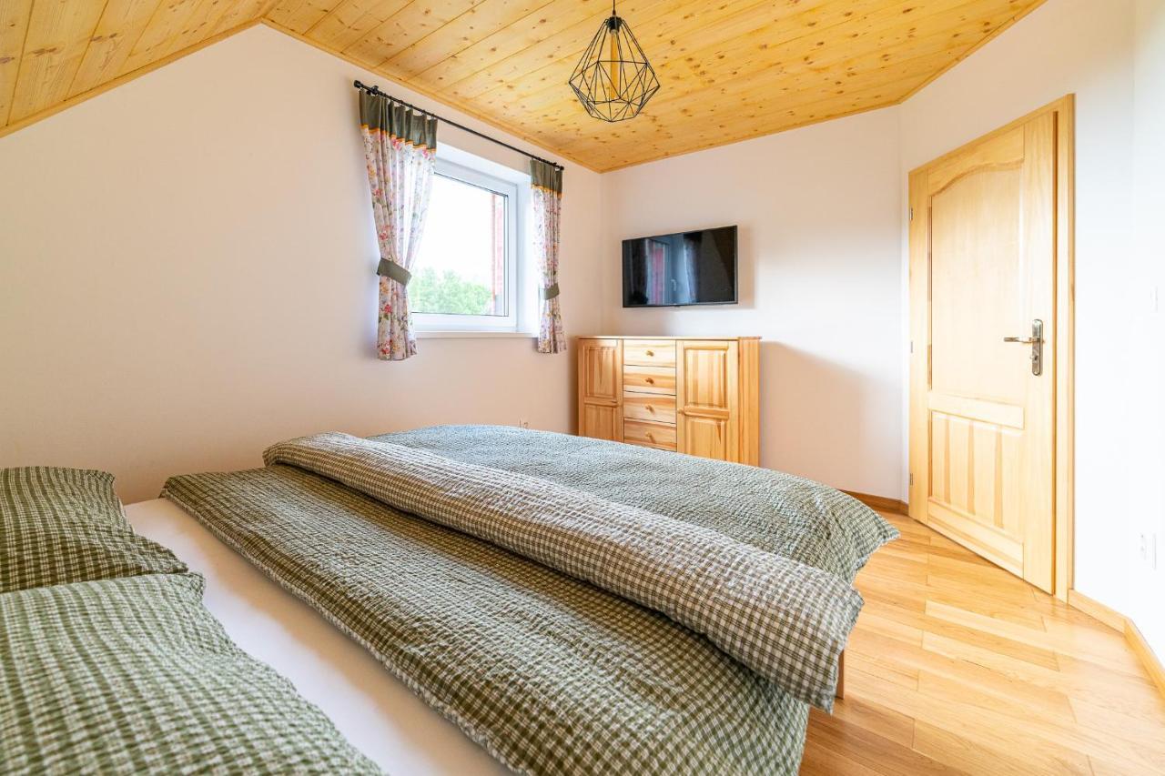 Apartmany Pod Rozsutcom - Zatkov Dvor - Prijazd Do Ubytovania Autom S Pohonom 4X4 Terchová Exterior foto